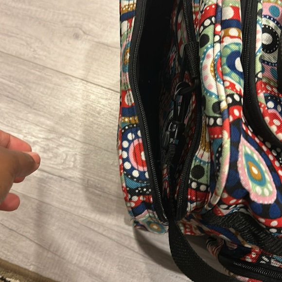 Beautiful travel/ Duffel Bag - Picture 3 of 5